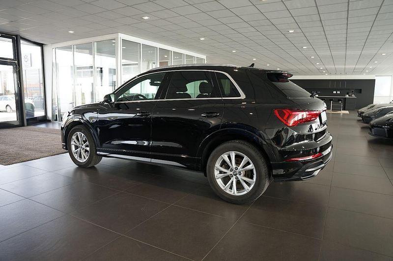 Gebraucht Audi Q3 S-Line 190 PS (139 kW) 2019 Schwarz SUV
