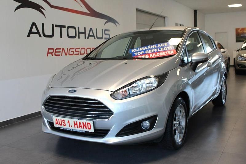 Gebraucht Ford Fiesta SYNC Edition 82 PS (60 kW) 2015 Silber Limousine