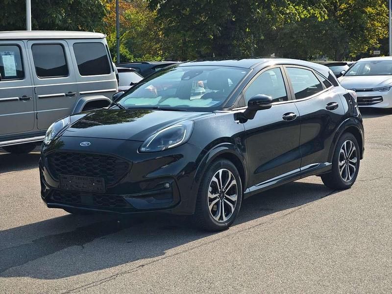 Obsidian schwarz Gebraucht 2023 Ford Puma Gen-E ST-Line SUV | 16.390 € (Fairer Preis) - Bild 1/3