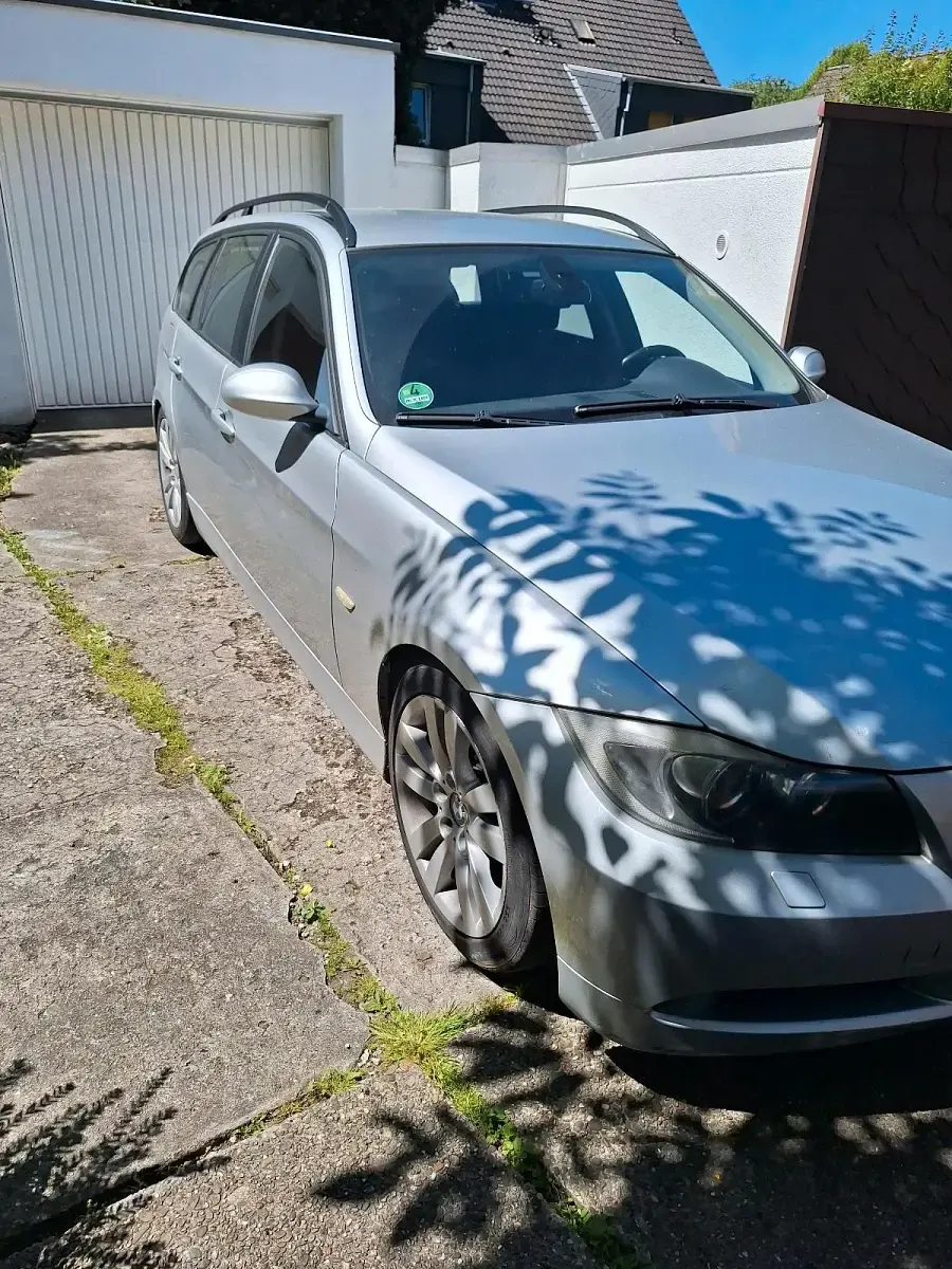 Gebraucht BMW 318 129 PS (94 kW) 2007 Silber Kombi