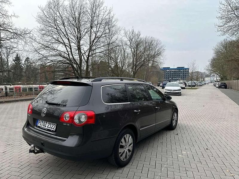 Gebraucht VW Passat Highline 140 PS (102 kW) 2009 Limousine