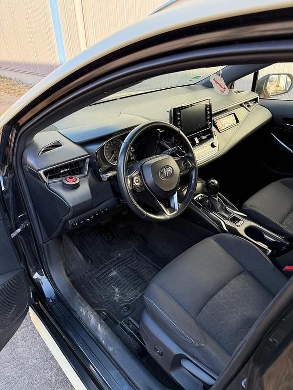 Gebraucht Toyota Corolla 122 PS (89 kW) 2022 Schwarz Kombi