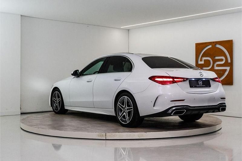 Gebraucht Mercedes C180 AMG line 2023 Weiß Limousine