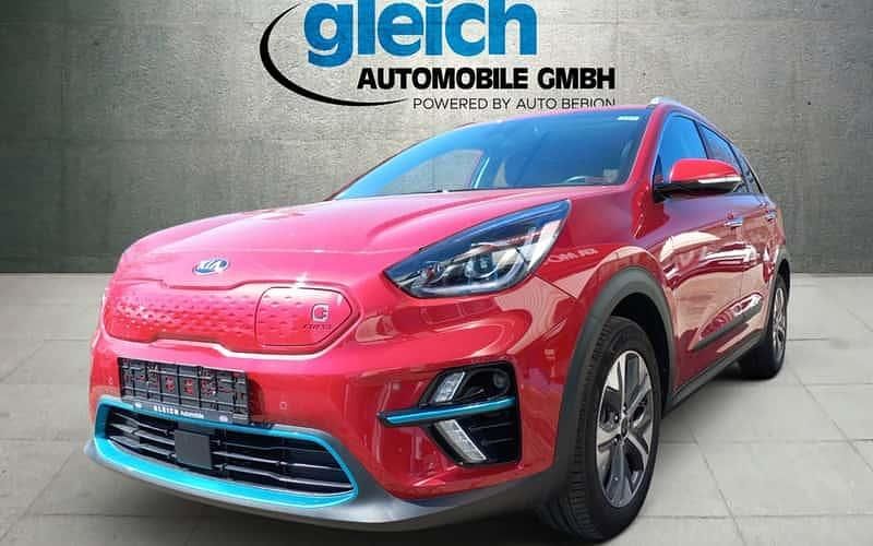 Runway red Gebraucht 2020 Kia e-Niro Spirit SUV | 21.900 € (Guter Preis) - Bild 1/4