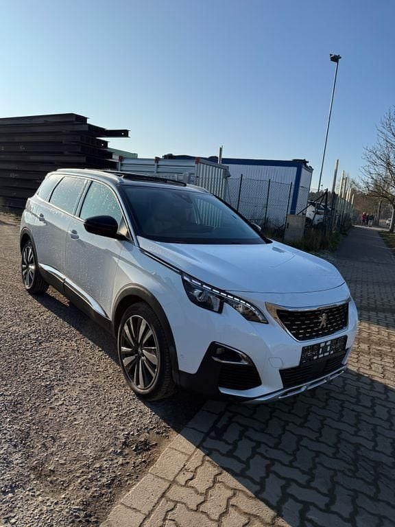 Gebraucht Peugeot 5008 Allure 131 PS (96 kW) 2020 Silber SUV