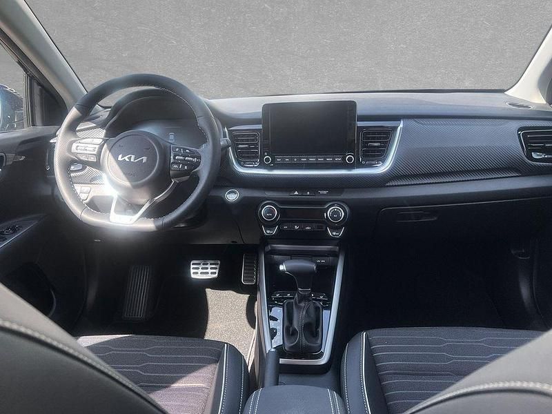 Gebraucht Kia Stonic 101 PS (74 kW) 2025 Schwarz SUV
