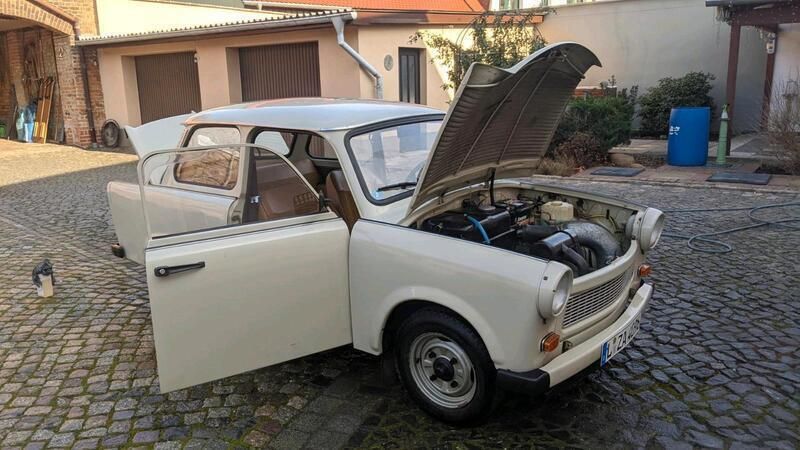 Beige Gebraucht 1987 Trabant 601 Limousine | 3.800 € - Bild 1/4