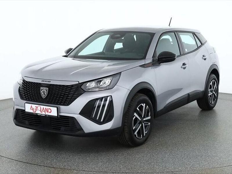 Gebraucht Peugeot 2008 131 PS (96 kW) 2025 Silber SUV