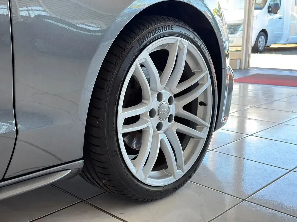 Gebraucht Audi A5 Sportback S-Line 190 PS (139 kW) 2017 Grau Kleinwagen