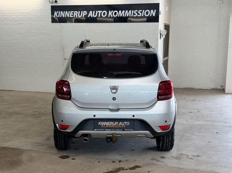 Gebraucht Dacia Sandero Prestige 90 PS (66 kW) 2018 Grau SUV