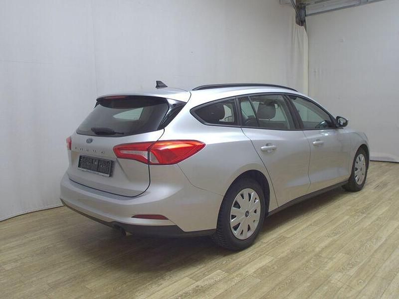 Gebraucht Ford Focus Trend 120 PS (88 kW) 2021 Polar silber metallic Kombi