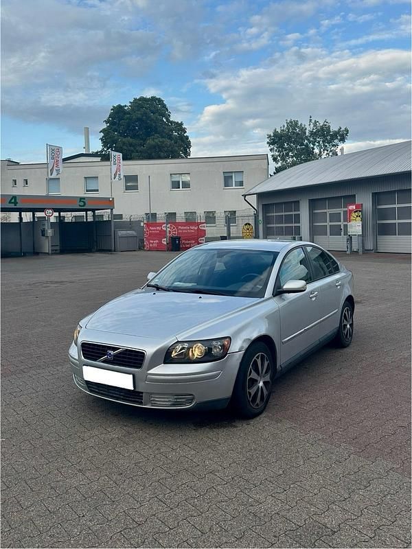 Grau Gebraucht 2004 Volvo S40 Limousine | 1.600 € (Superpreis) - Bild 1/4