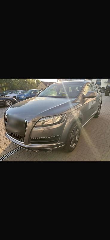 Grau Gebraucht 2012 Audi Q7 S-Line SUV | 12.000 € (Superpreis) - Bild 1/4