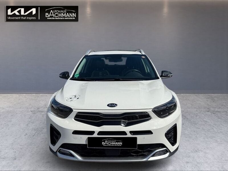 Weiß Gebraucht 2021 Kia Stonic GT-Line SUV | 17.480 € (Etwas zu teuer) - Bild 1/4