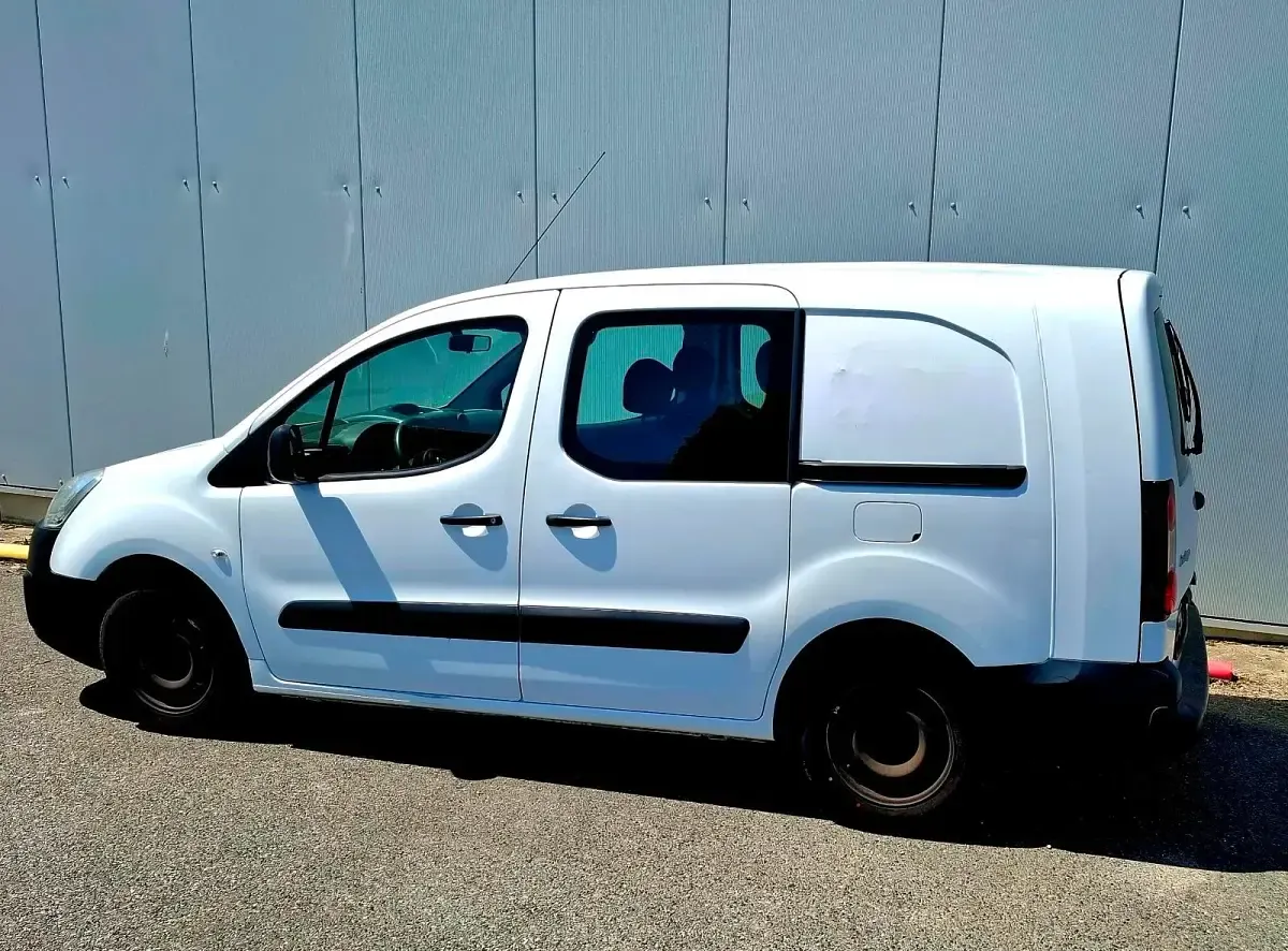Gebraucht Citroën e-Berlingo 101 PS (74 kW) 2017 Weiß Kombi