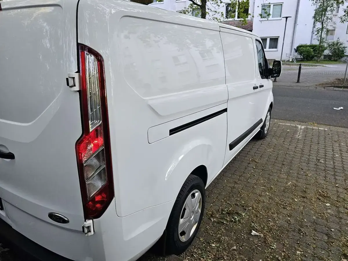 Używany Ford Transit Custom 170 KM (125 kW) 2021 Kombi