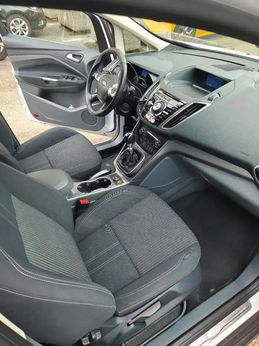 Gebraucht Ford C-MAX 150 PS (110 kW) 2026 Weiß Van / Kleinbus