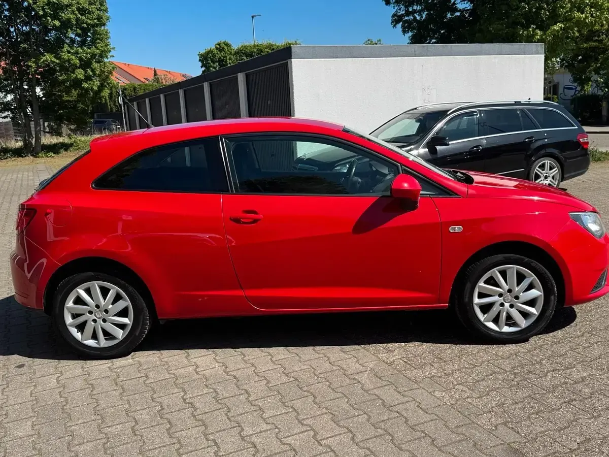 Gebraucht Seat Ibiza Style 86 PS (63 kW) 2013 "emocion" rot Kleinwagen