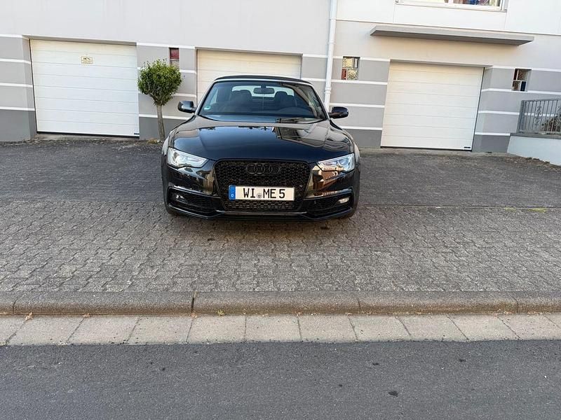 Schwarz Gebraucht 2013 Audi A5 Cabriolet Ambiente Cabrio | 19.999 € (Etwas zu teuer) - Bild 1/4