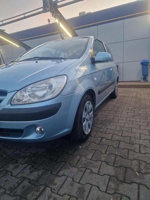Gebraucht Hyundai Getz 75 PS (55 kW) 2005 Blau Kleinwagen