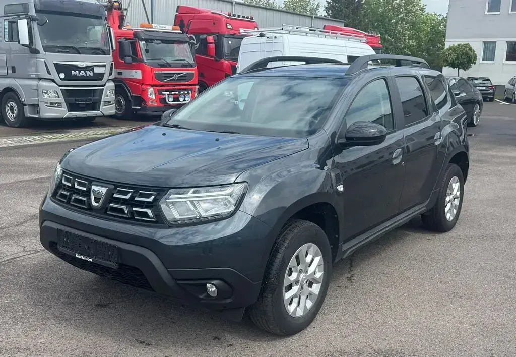 Gebraucht Dacia Duster Comfort 101 PS (74 kW) 2021 Grau SUV
