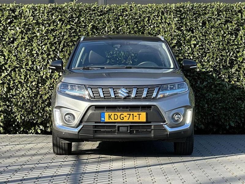 Gebraucht Suzuki Vitara Style 129 PS (94 kW) 2022 Grau SUV