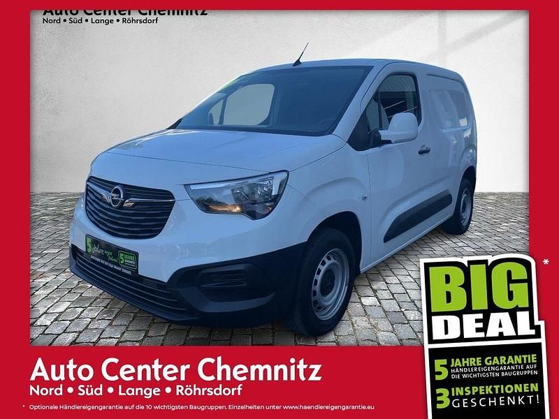 Weiß Gebraucht 2021 Opel Combo Edition Van / Kleinbus | 15.409 € (Fairer Preis) - Bild 1/4