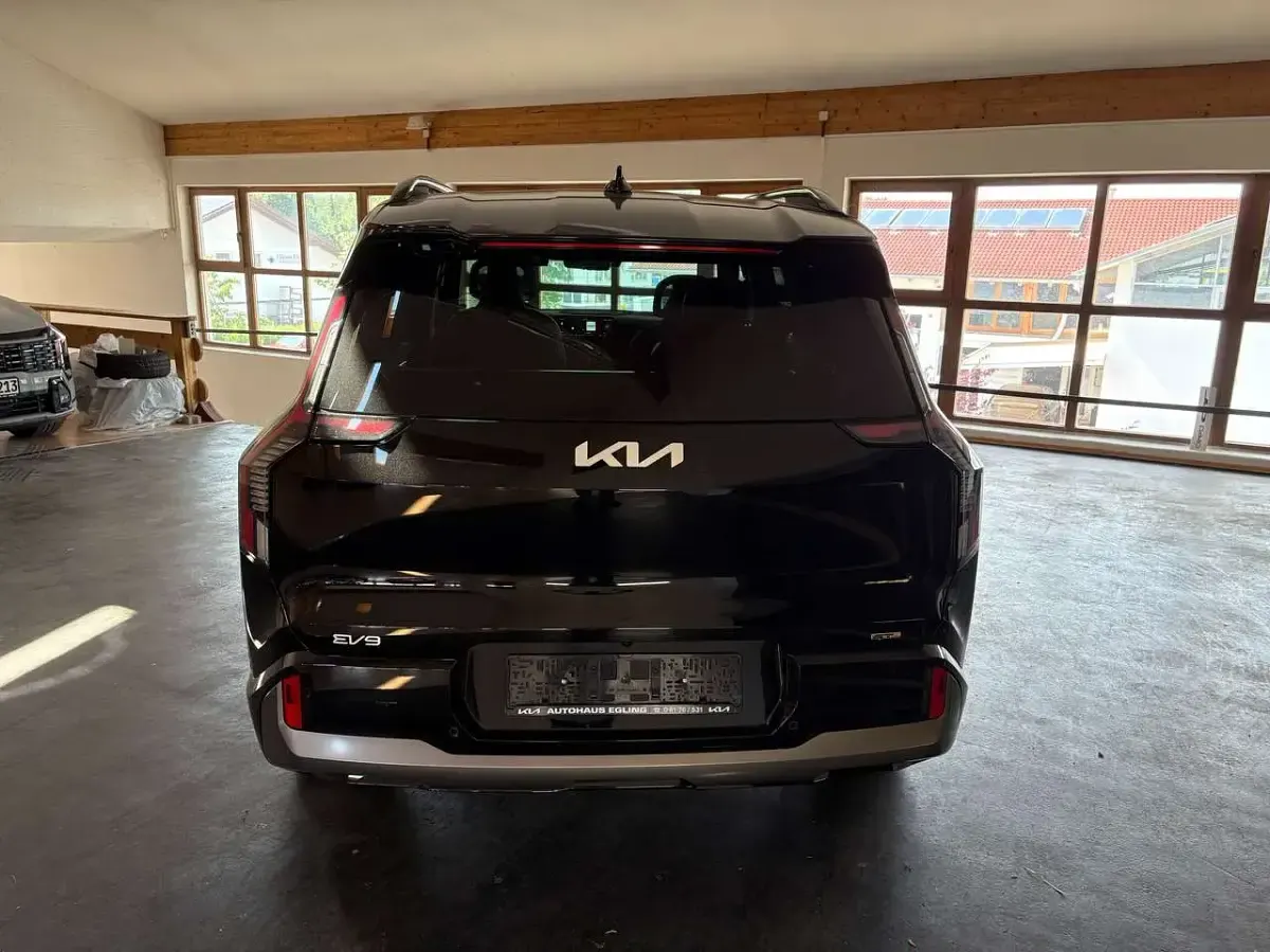 Neu Kia EV9 GT-Line 283 kW (385 PS) 2026 Aurora schwarz metallic SUV