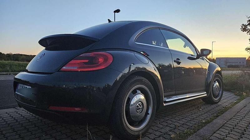 Gebraucht VW Beetle Cup 160 PS (117 kW) 2014 Schwarz Kleinwagen