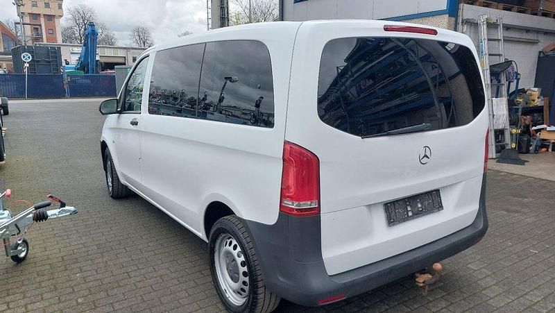 Gebraucht Mercedes Vito 190 PS (139 kW) 2016 Weiß Van