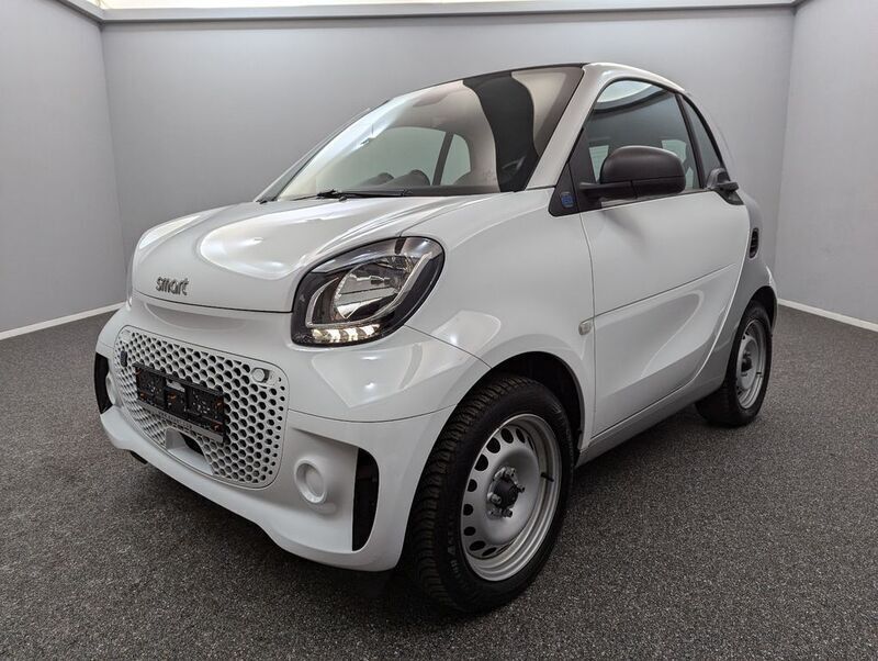 Silber Gebraucht 2021 Smart ForTwo Electric Drive Coupé | 7.999 € (Superpreis) - Bild 1/4