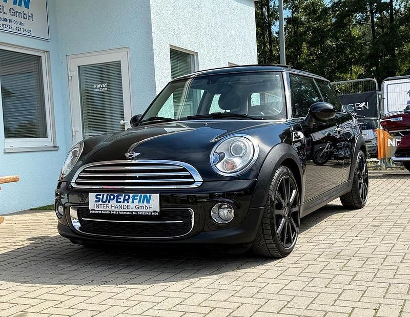 Gebraucht Mini Cooper D Chili 111 PS (81 kW) 2014 Schwarz Kleinwagen