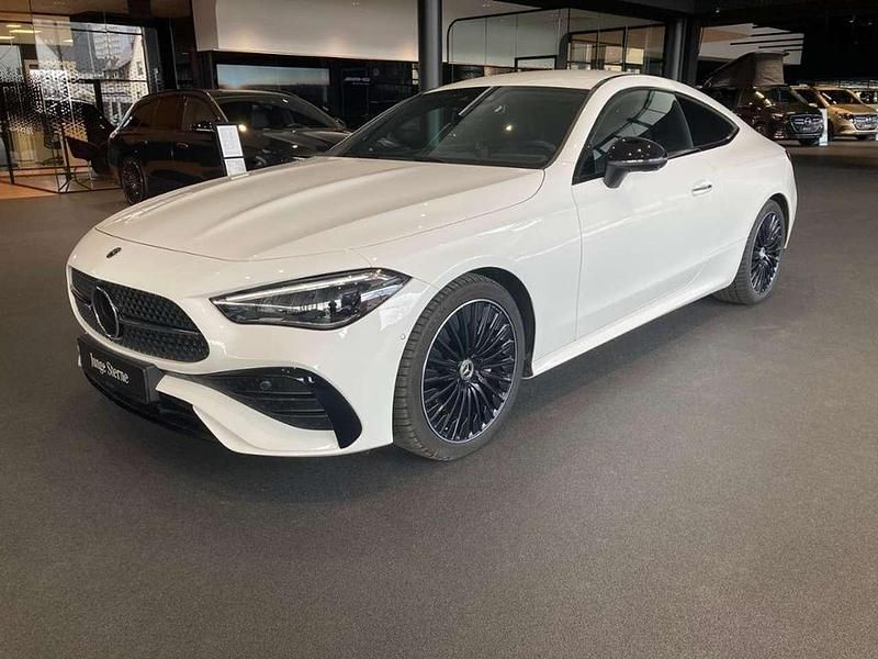 Gebraucht Mercedes CLE300 AMG 258 PS (189 kW) 2025 Unilack polarweiß Coupé