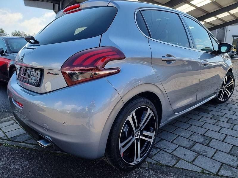 Gebraucht Peugeot 208 GT-line 110 PS (80 kW) 2019 Grau Kleinwagen