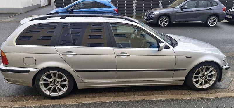 Gebraucht BMW 320 170 PS (125 kW) 2001 Silber Kombi