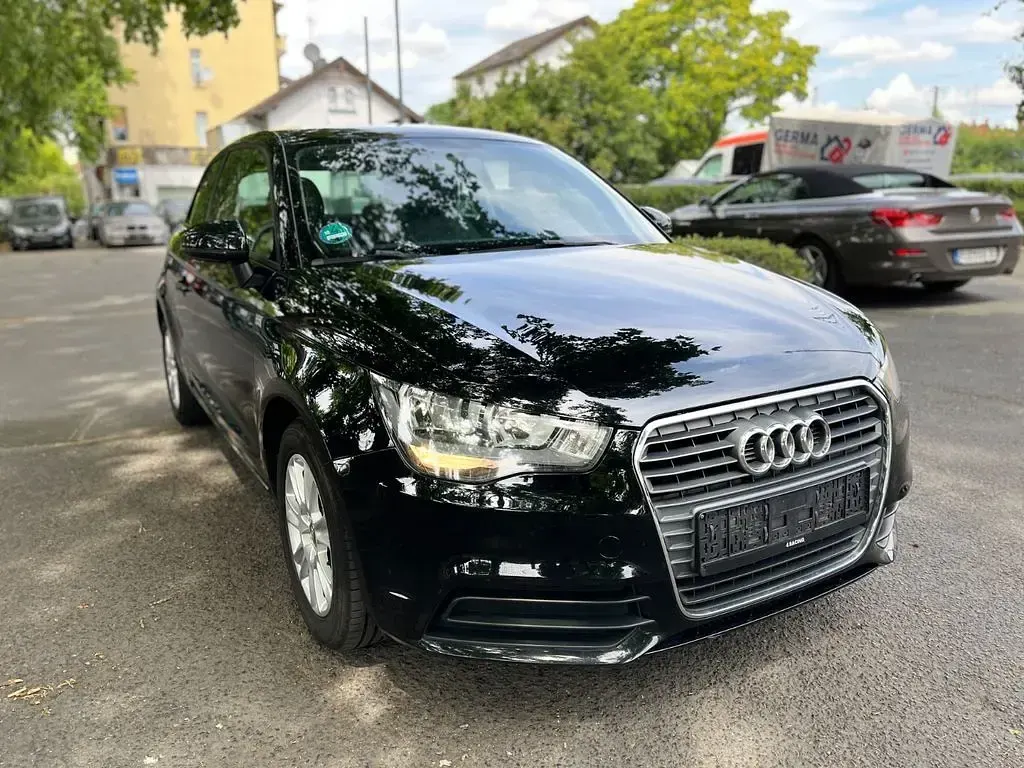 Gebraucht Audi A1 Attraction 86 PS (63 kW) 2015 Schwarz Kleinwagen