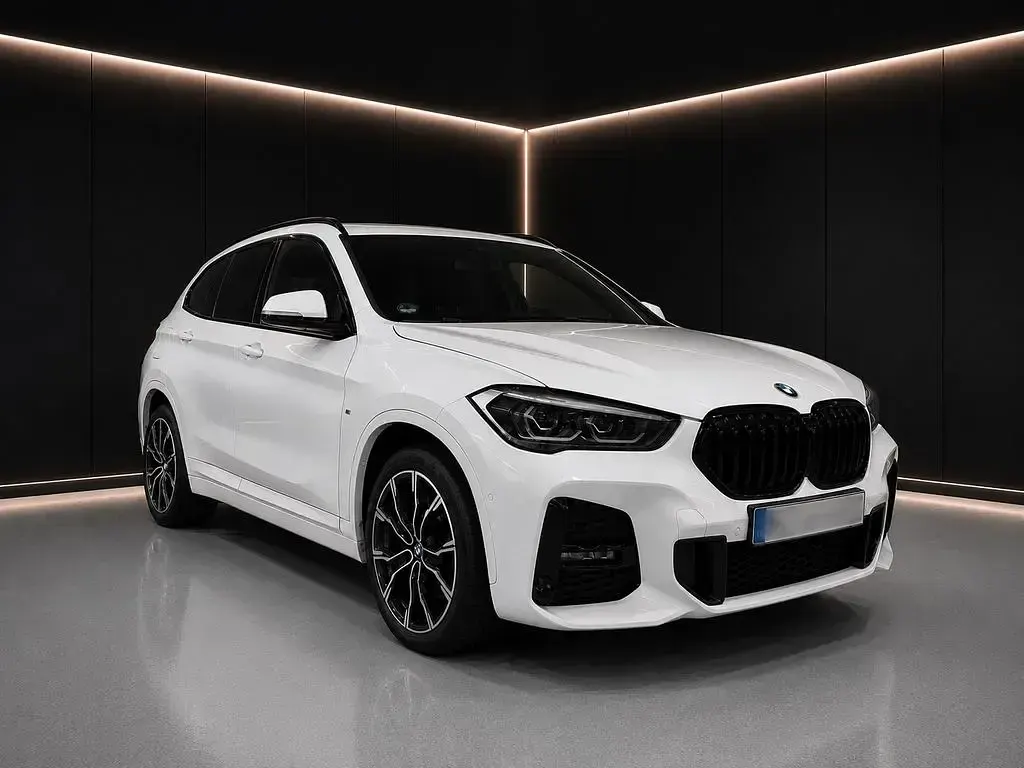 Gebraucht BMW X1 M Sport 190 PS (139 kW) 2020 Weiß SUV