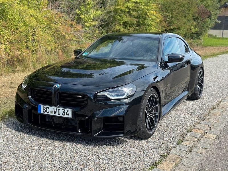 Schwarz Gebraucht 2024 BMW M2 Performance Coupé | 61.800 € (Fairer Preis) - Bild 1/4