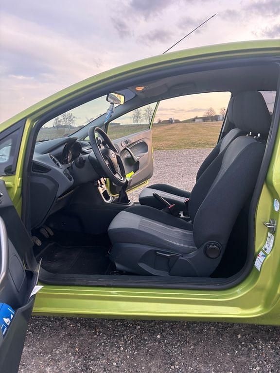 Gebraucht Ford Fiesta Titanium 82 PS (60 kW) 2009 Grün Kleinwagen