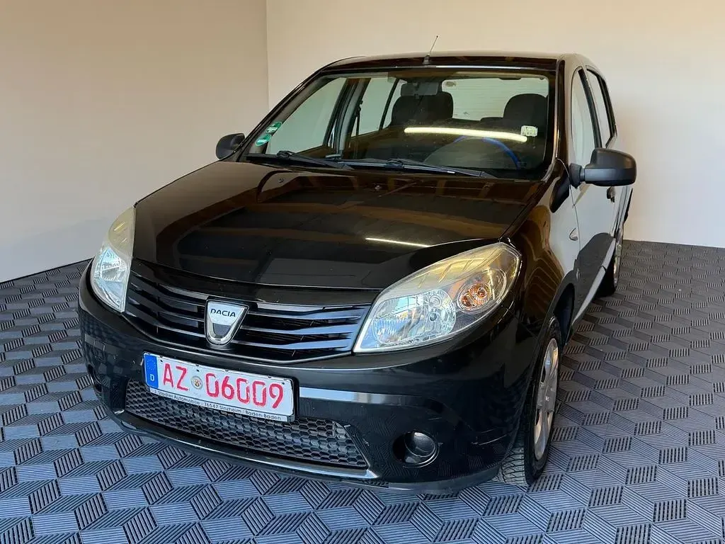 Gebraucht Dacia Sandero 75 PS (55 kW) 2010 Schwarz Kleinwagen