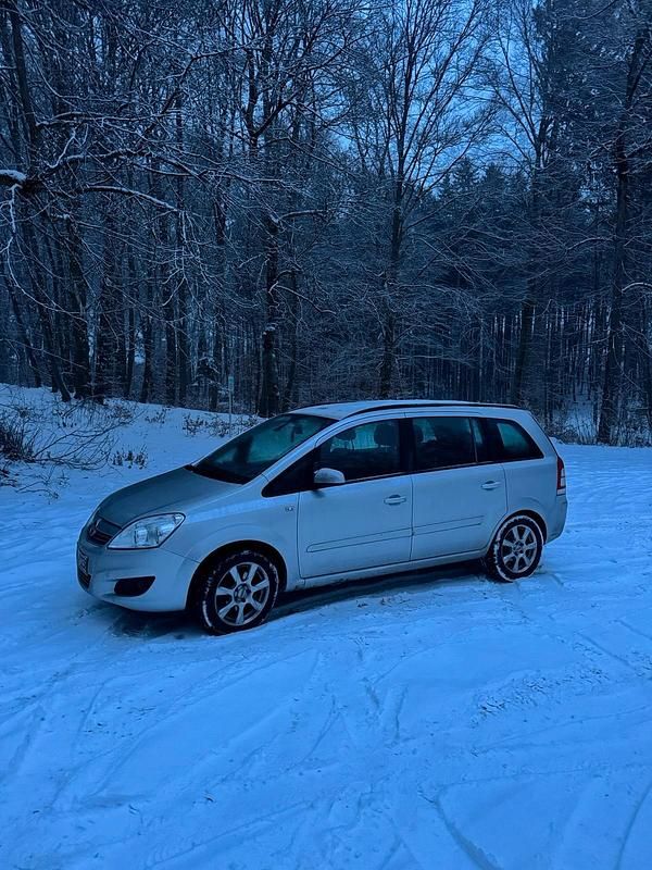 Silber Gebraucht 2008 Opel Zafira Van / Kleinbus | 3.200 € (Fairer Preis) - Bild 1/4