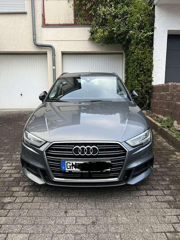 Gebraucht 2019 Audi A3 Sportback Sport Kleinwagen | 17.700 € (Fairer Preis) - Bild 1/4