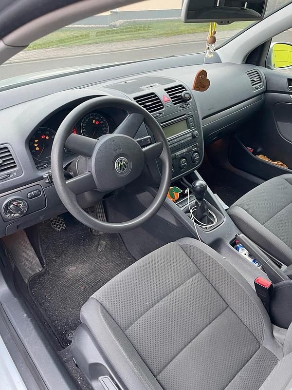 Gebraucht VW Golf IV 115 PS (84 kW) 2004 Silber Limousine