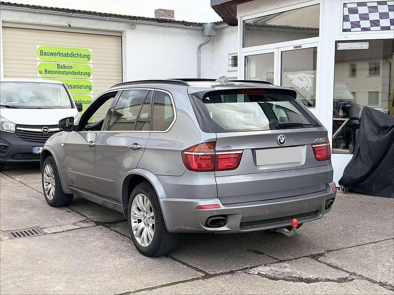 Gebraucht BMW X5 349 PS (256 kW) 2010 Grau SUV