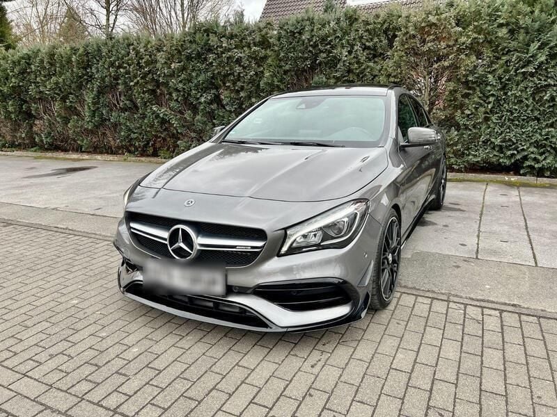 Grau Gebraucht 2018 Mercedes CLA45 AMG AMG Coupé | 32.999 € (Guter Preis) - Bild 1/4