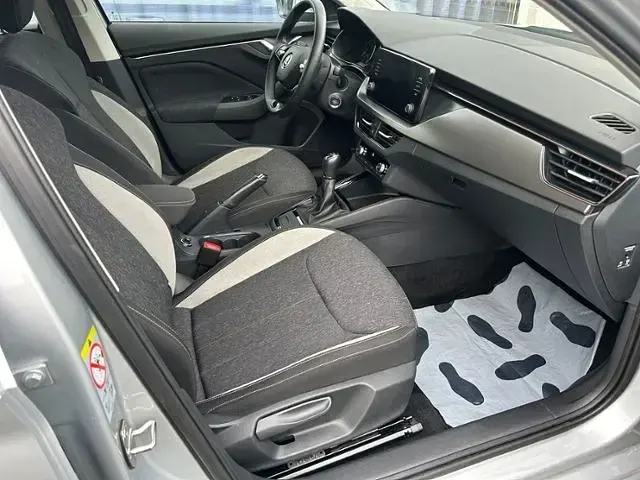 Gebraucht Skoda Kamiq Style 110 PS (80 kW) 2023 Silbermetallic SUV