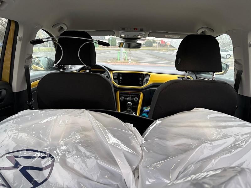Gebraucht VW T-Roc 150 PS (110 kW) 2019 Gelb SUV