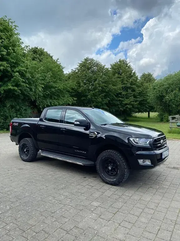 Gebraucht Ford Ranger 160 PS (117 kW) 2017 Schwarz Pickup