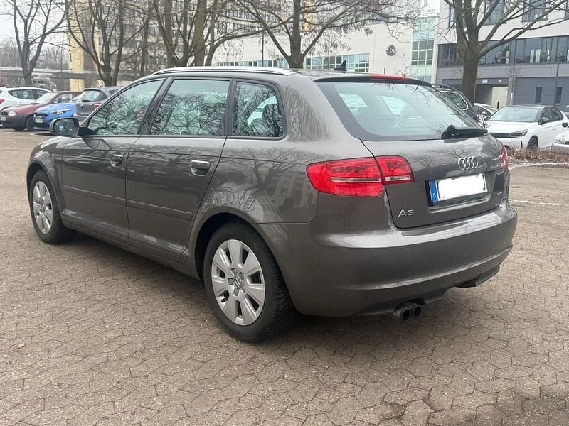 Gebraucht Audi A3 Ambition 160 PS (117 kW) 2012 Braun Limousine