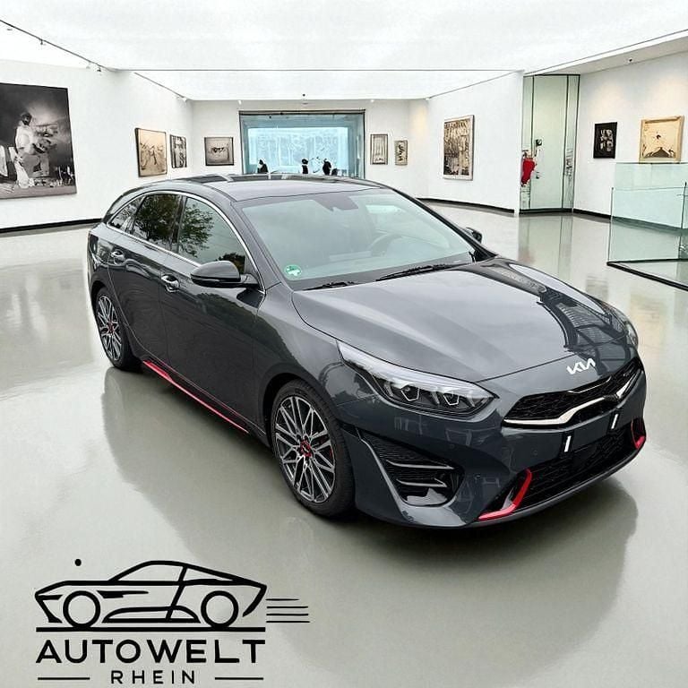Schwarz Gebraucht 2022 Kia ProCeed GT Kleinwagen | 22.990 € (Guter Preis) - Bild 1/4